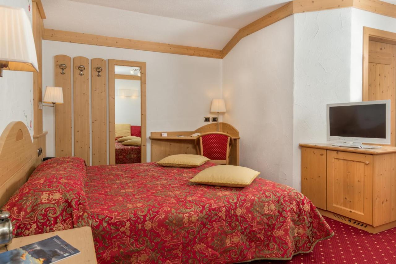 Hotel Garni Lastei Pozza di Fassa Dış mekan fotoğraf