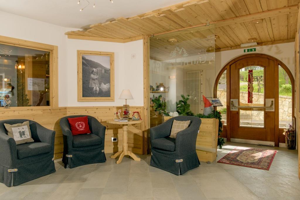 Hotel Garni Lastei Pozza di Fassa Dış mekan fotoğraf
