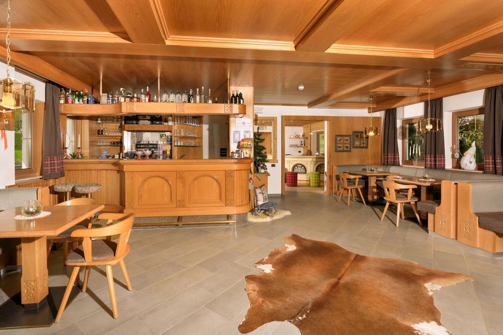 Hotel Garni Lastei Pozza di Fassa Dış mekan fotoğraf